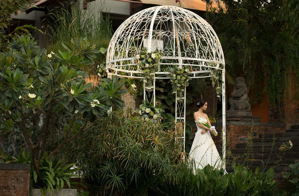 Bumi Surabaya City Resort Exterior photo A wedding in Bali