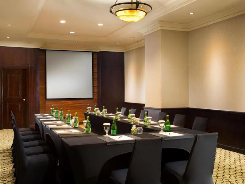 Bumi Surabaya City Resort Exterior photo Meeting room